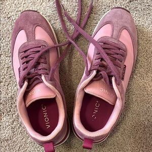 Vionic Women's Pink Sneakers